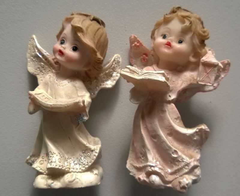 Figurki Aniołki Figurka Aniołek stojące śpiewające z nutami 7cm 2 szt
