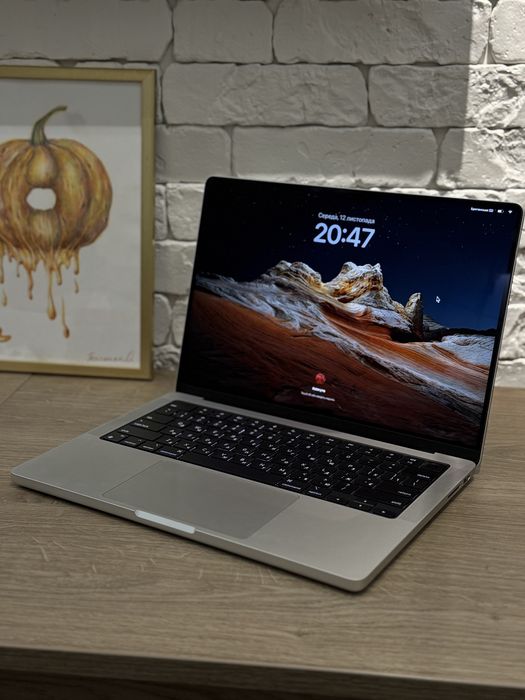 Apple Macbook Pro. M3, 14" 512GB Silver (2023)