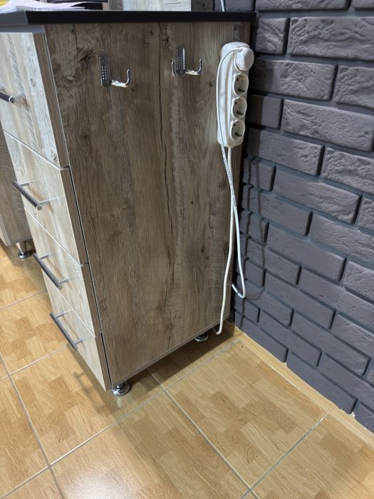 Стіл, Меблі для бровиста, візажиста, перукаря