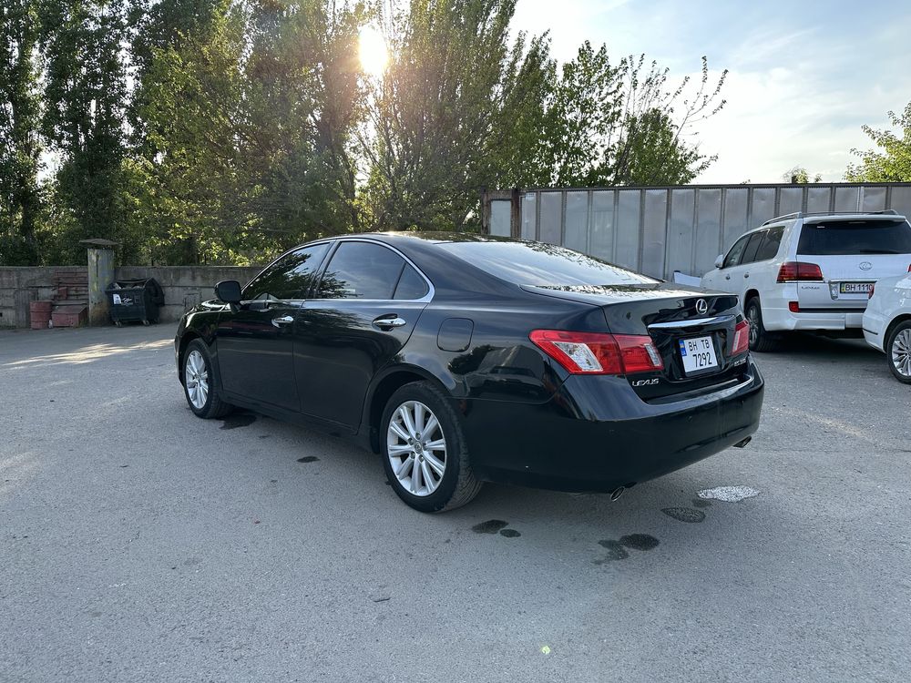 Продам Lexus ES350