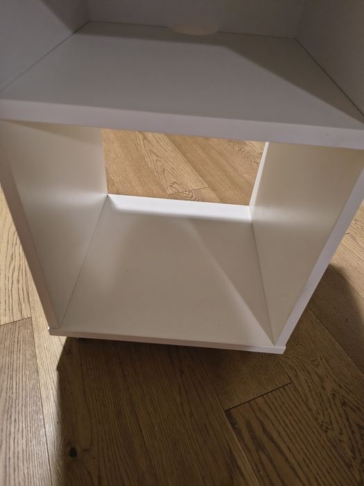 Szafka na kółkach IKEA – biała, praktyczna