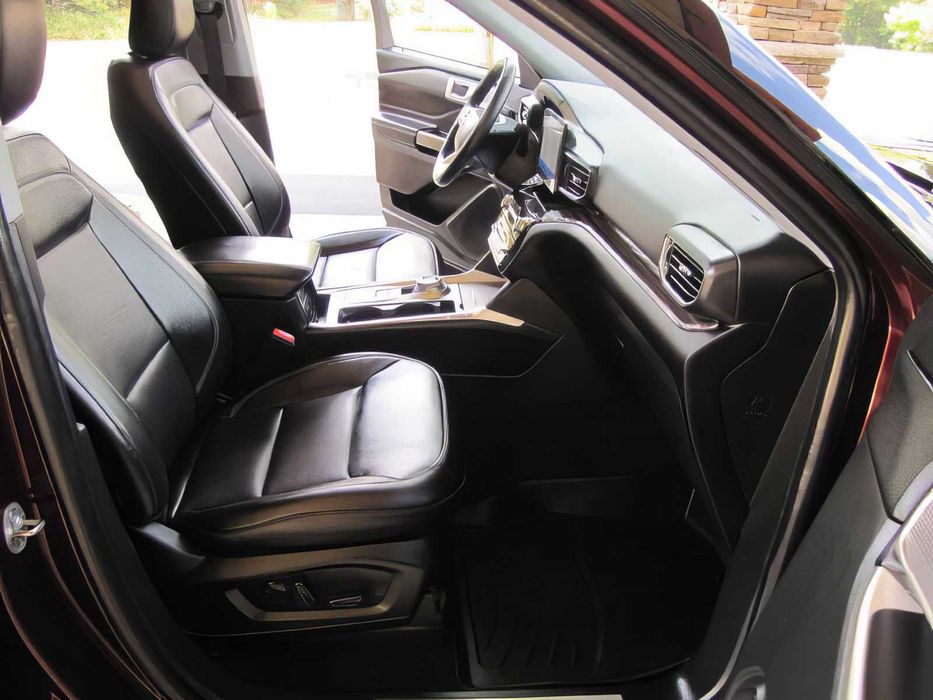 Ford Explorer      2022