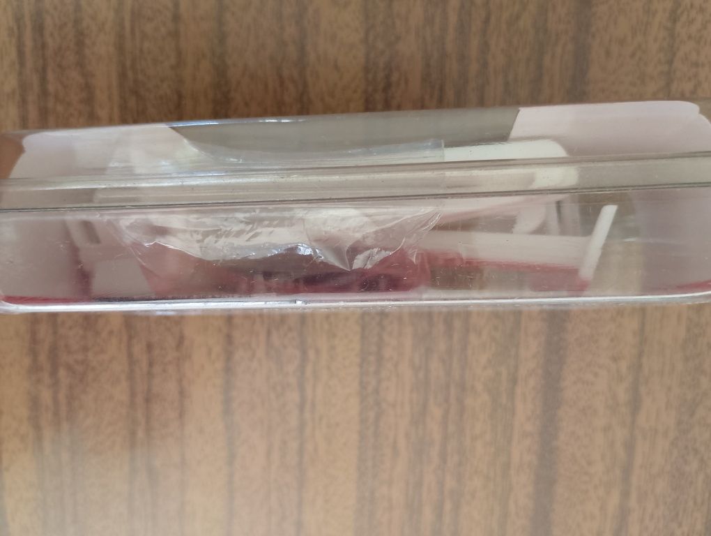 Fecho se segurança de gaveta para bebés.