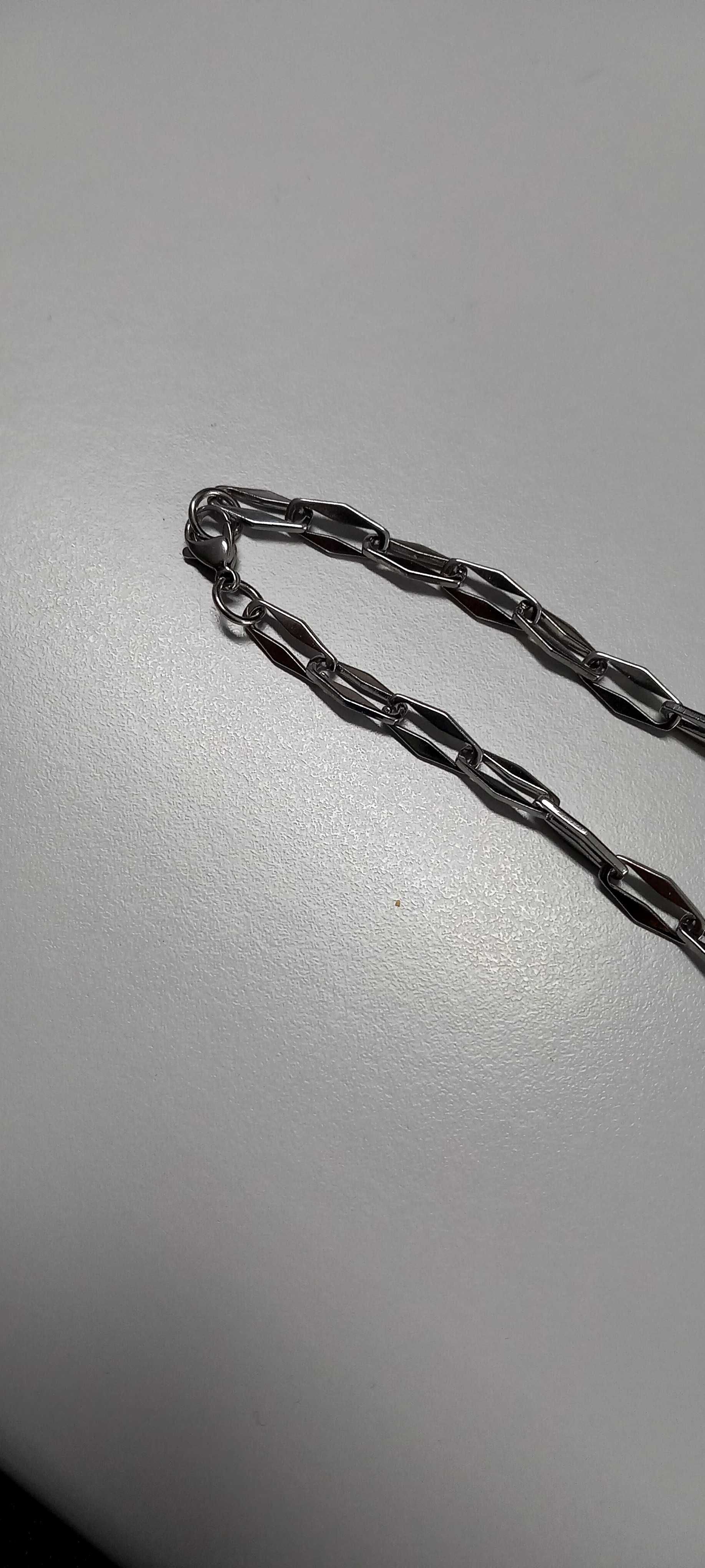 Magnifico cordão em aço