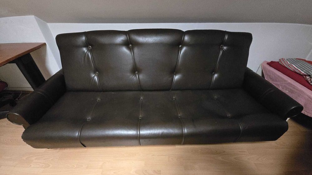 Wersalki i biały obrotowy fotel oddam za darmo