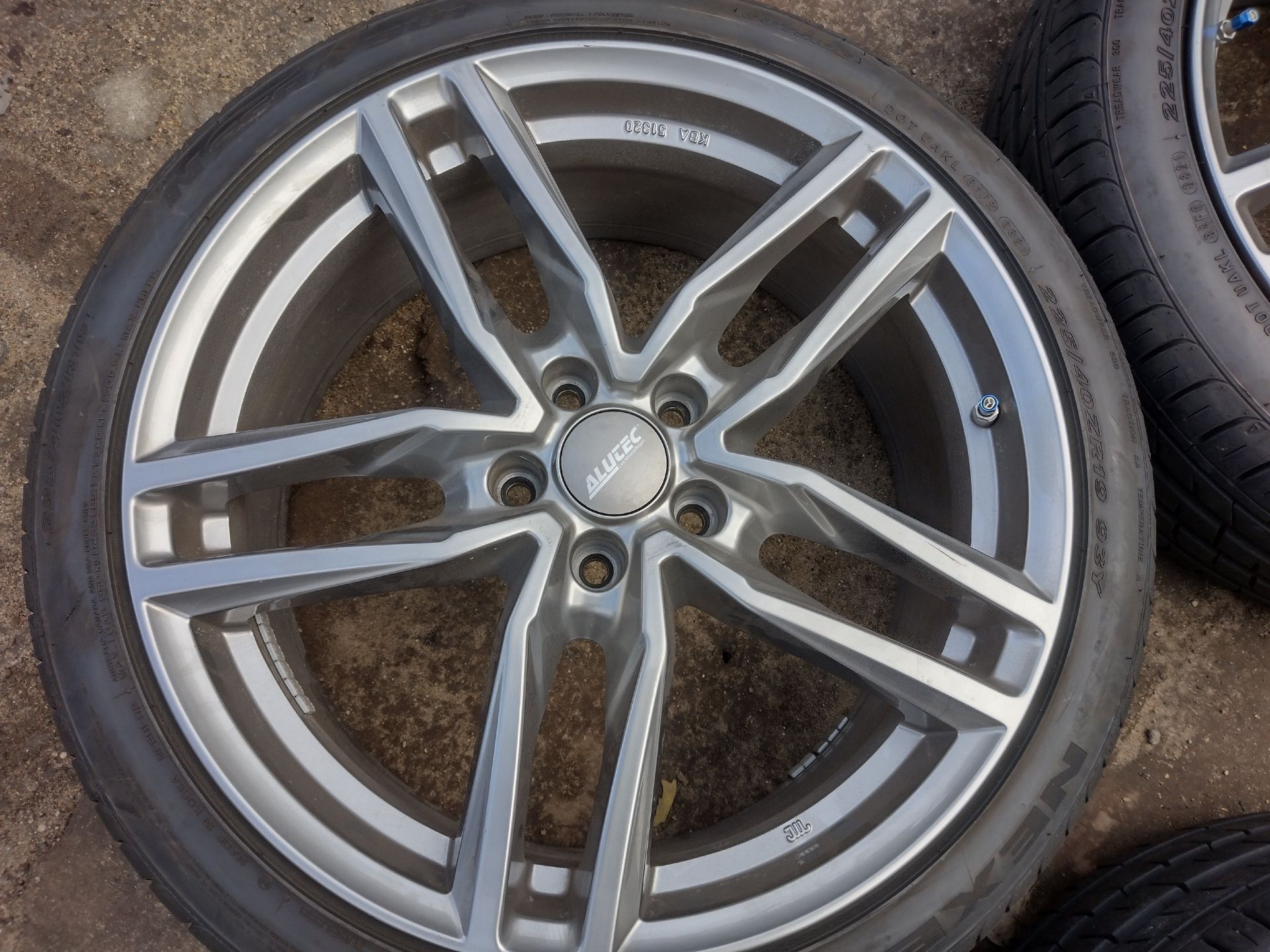 5x114,3 19 cali mazda kia Hyundai Lexus itp prawie nowe