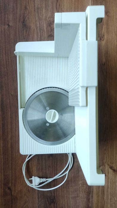 Дискова хліборізка-ломтерізка Melissa RH-31