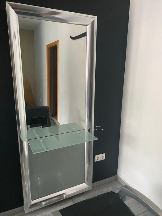 Espelho em Inox com TV no espelho