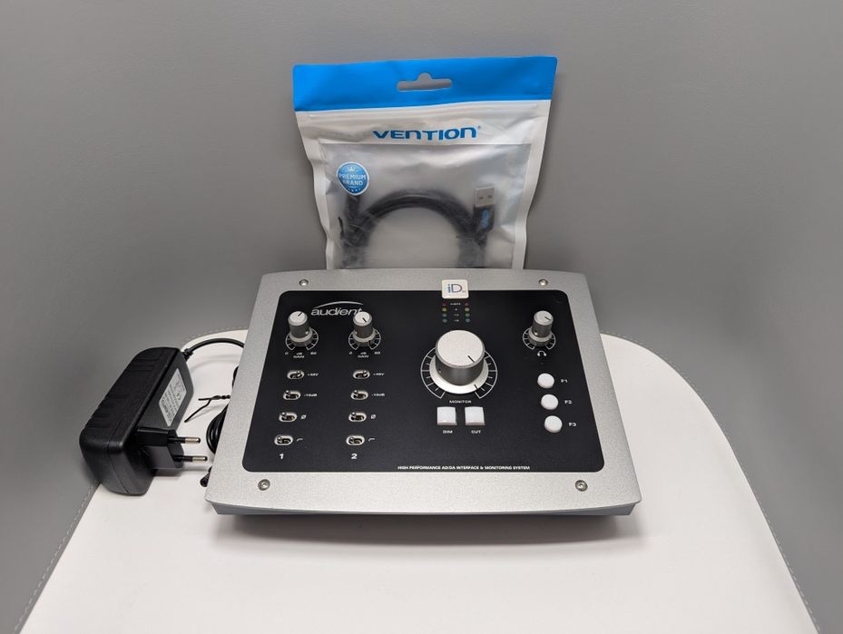 Аудіоінтерфейс Audient iD22