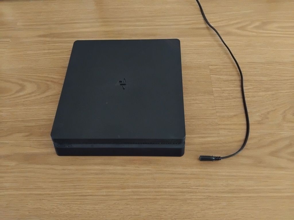 Playstation 4 + The Last Of Us parte 2