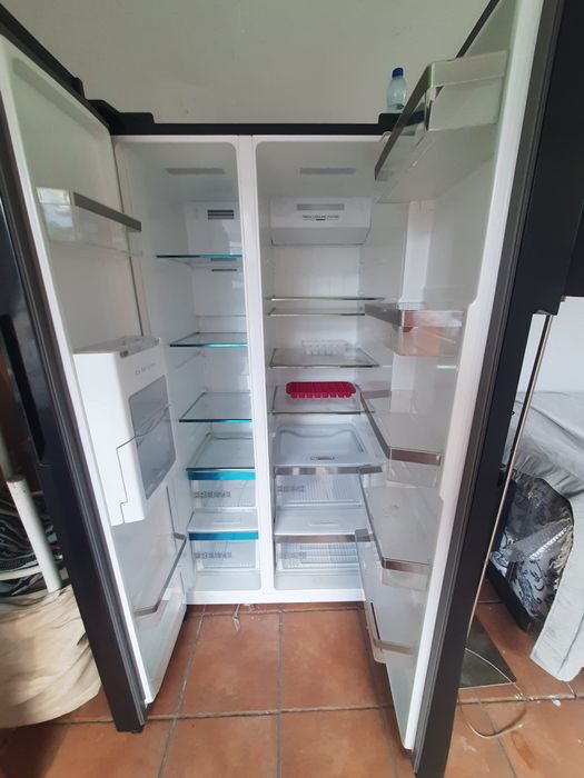 Refrigerador midea side by side pouco usado