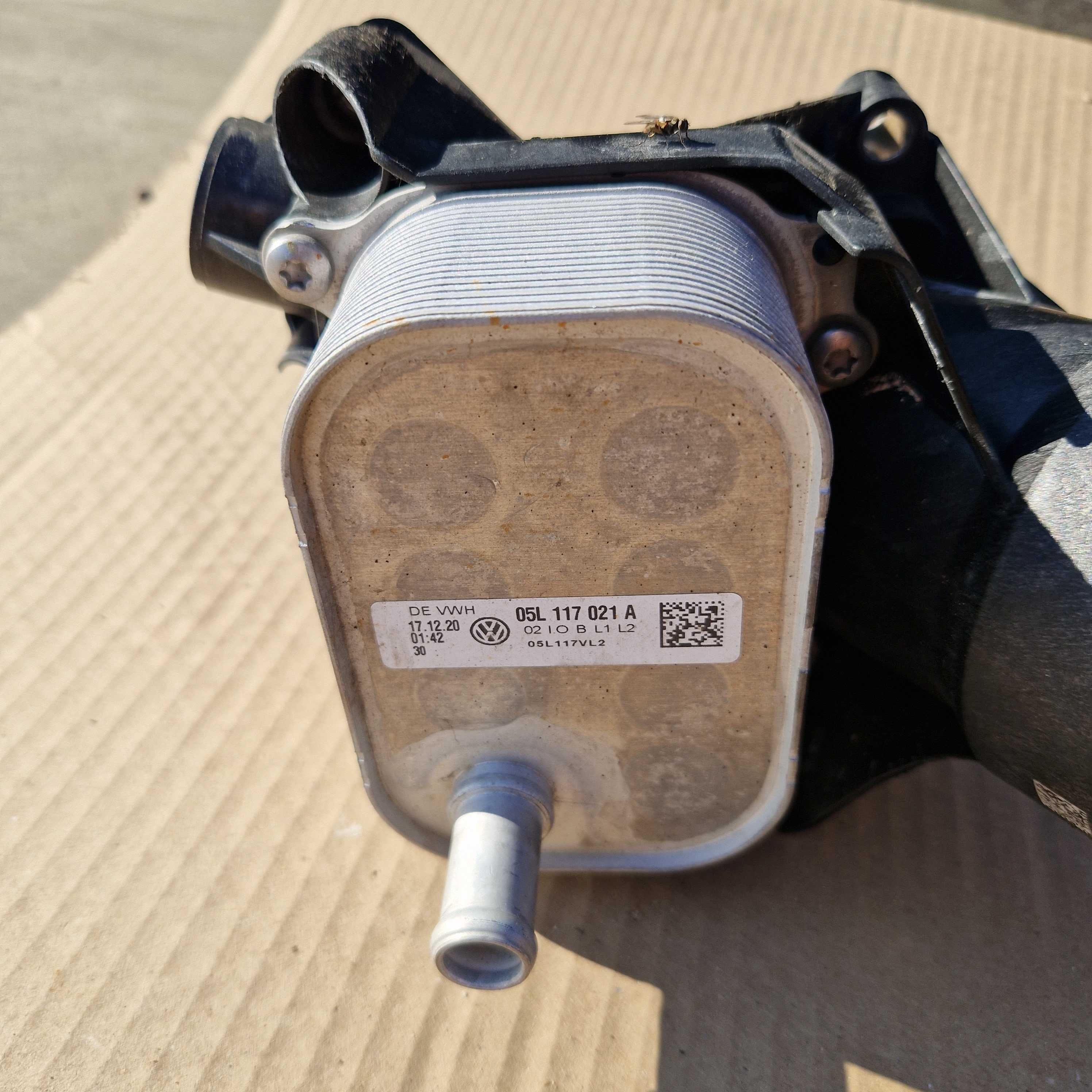 Podstawa Filtra Oleju VW AUDI A4 A6 C8 2.0 TDI 05L115389AB 05L117021A