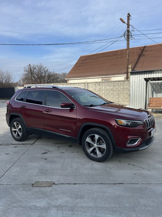 Jeep Cherokee 2019 3,2 Газ/бенз