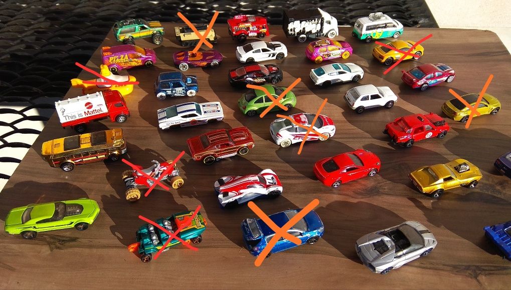 Литые под давлением машинки Hot Wheels, Mattel, Majorette.