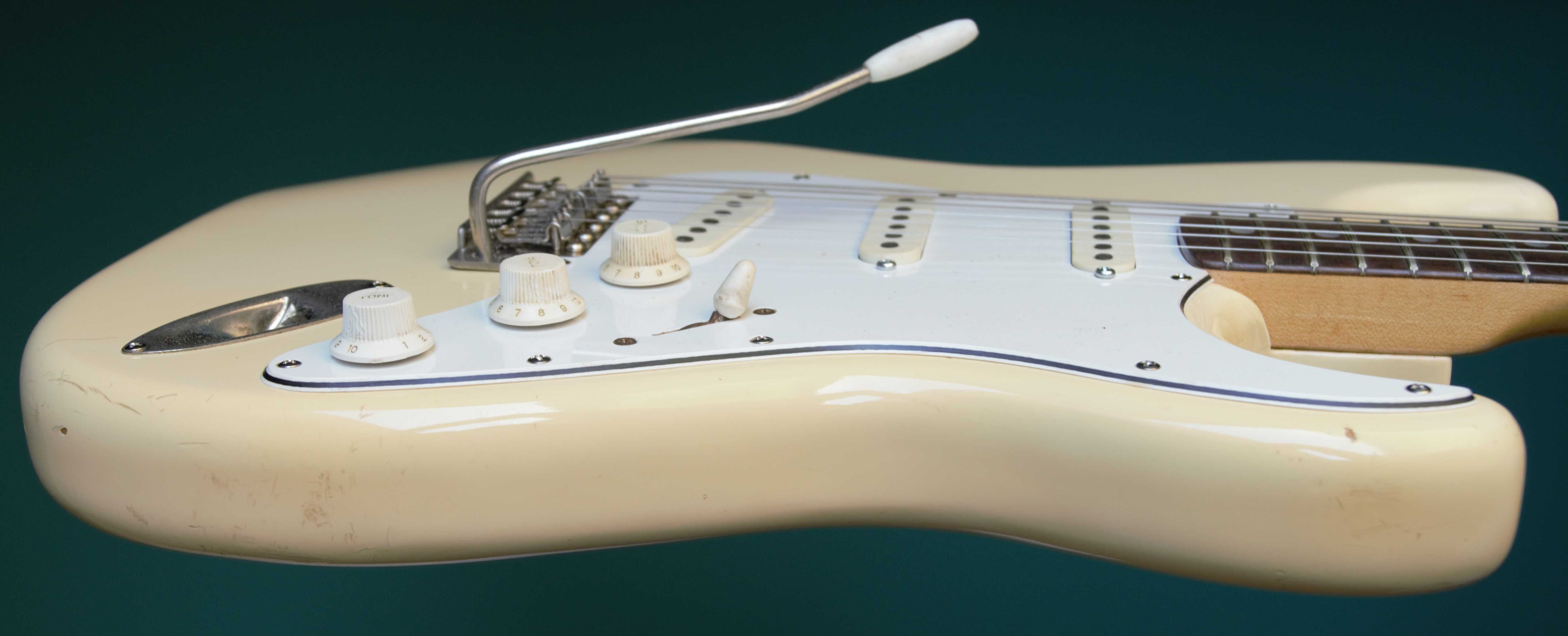 Stratocaster Fernandes FST-70(stone logo) made in japan 1983