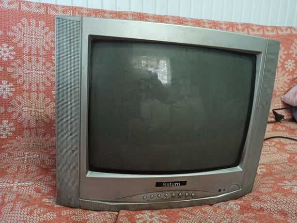 Телевизор телевізор Saturn st 422 на запчастини.