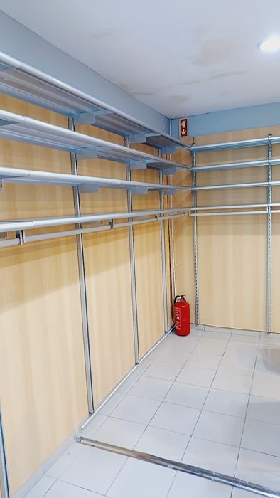estrutura de loja pronto a vestir