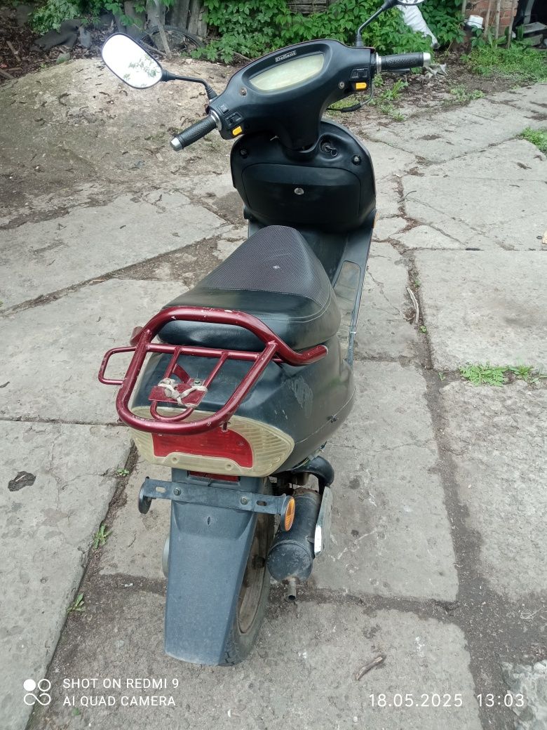 Продам скутер Дифиант