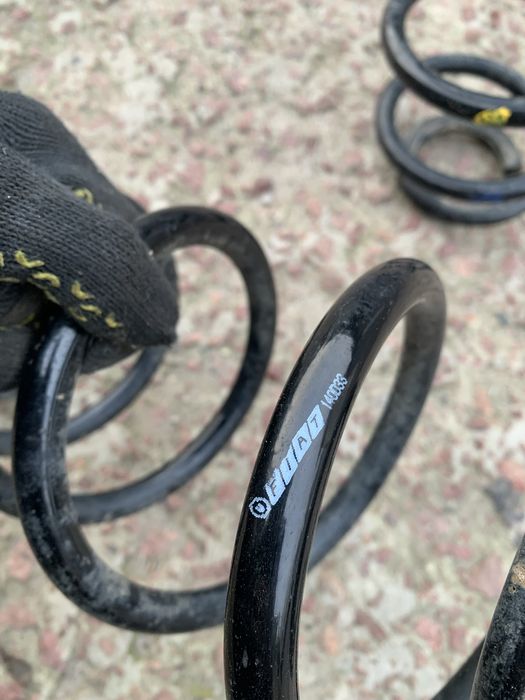 Задні пружини оригінал Fiat Doblo 263 opel combo 263 пружина