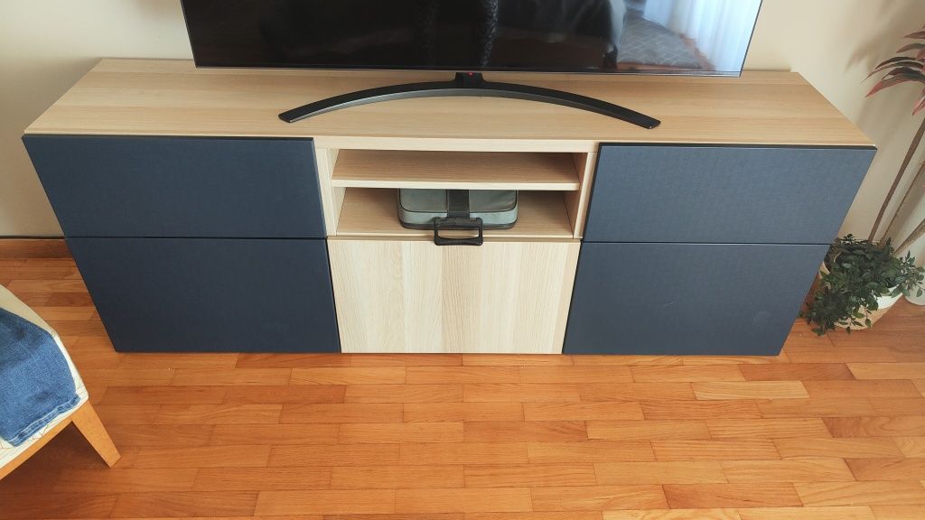 Móvel TV Besta ikea com 5 gavetas