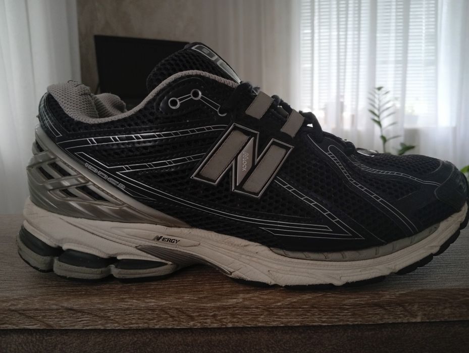 Кроссівки New Balance 1906R