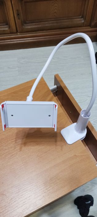 Підставка для планшета або телеона