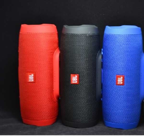 Потужна портативна блютуз колонка JBL Charge 3+ з USB, SD, FM