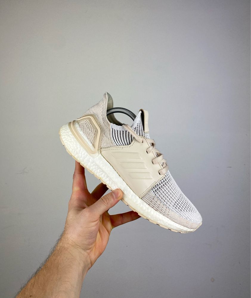 Кроссовки Adidas Boost