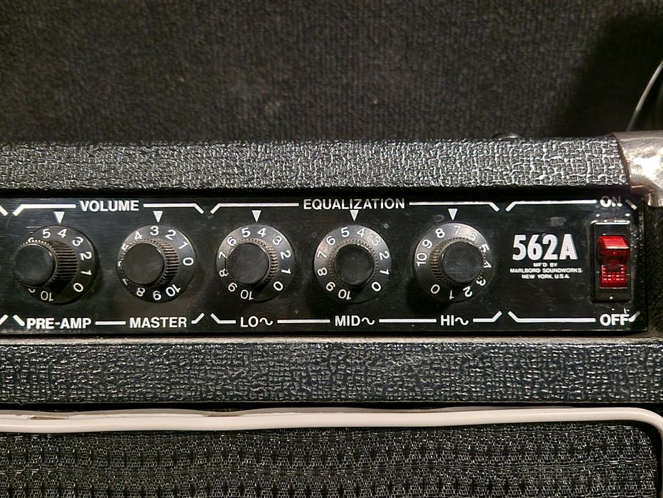Wzmacniacz gitarowy combo Marlboro 562A lata 80 tranzystor made in USA