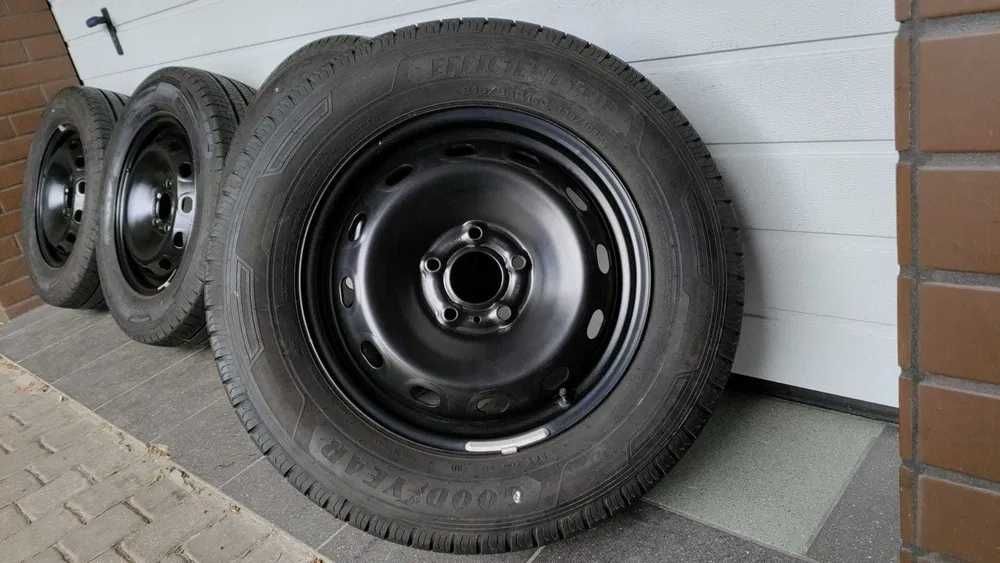 Koła Opel Vivaro Renault Trafic 16" 5x114,3 opony  215/65/16C (OL1312)