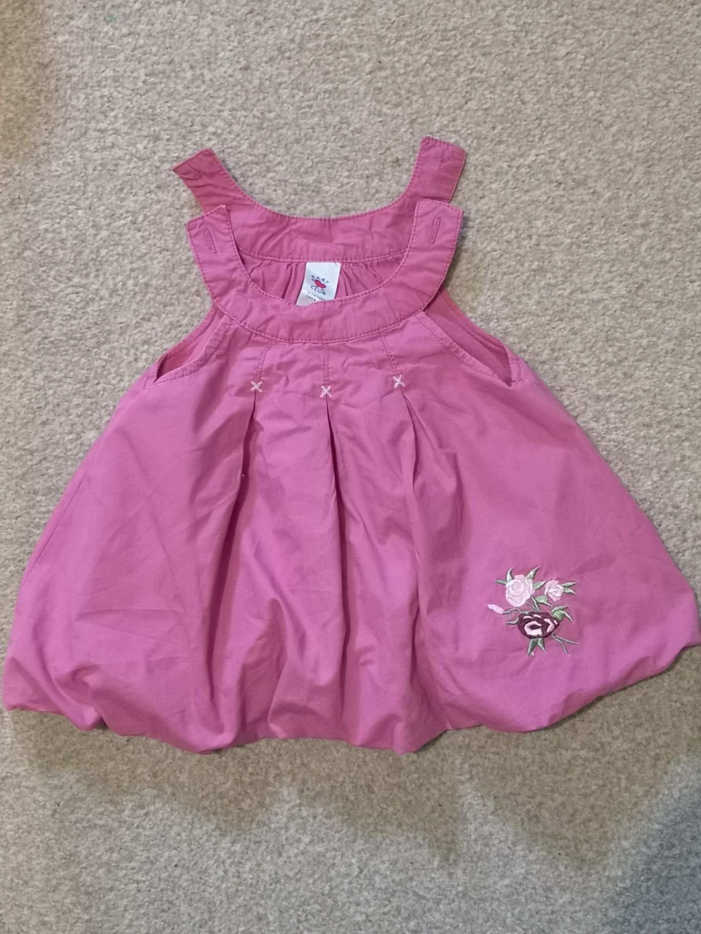 Sukienka niemowlęca roz. 62 C&A