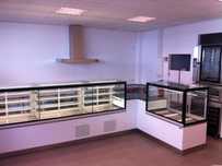Vitrines de pastelaria refrigeradas Vitrina  de atendimento a publico