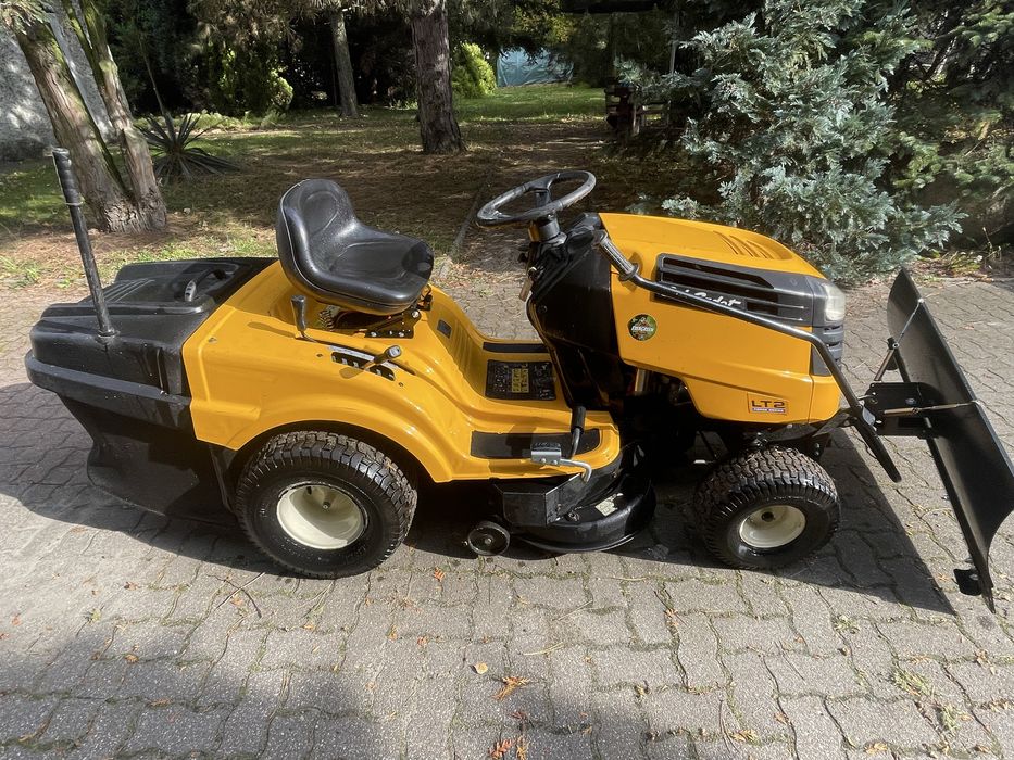 Traktorek cub cadet lt2