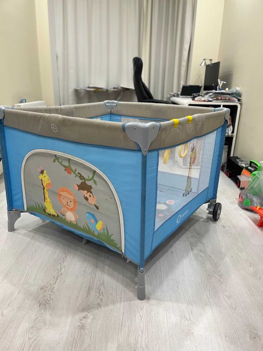 Дитячий манеж Lionelo