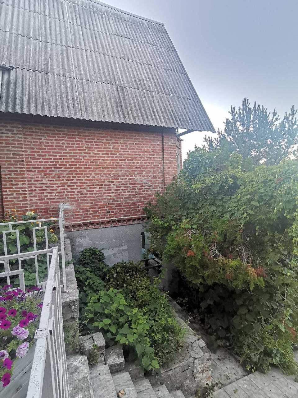 Продам дом Высокий Ржавец с выходом к пруду