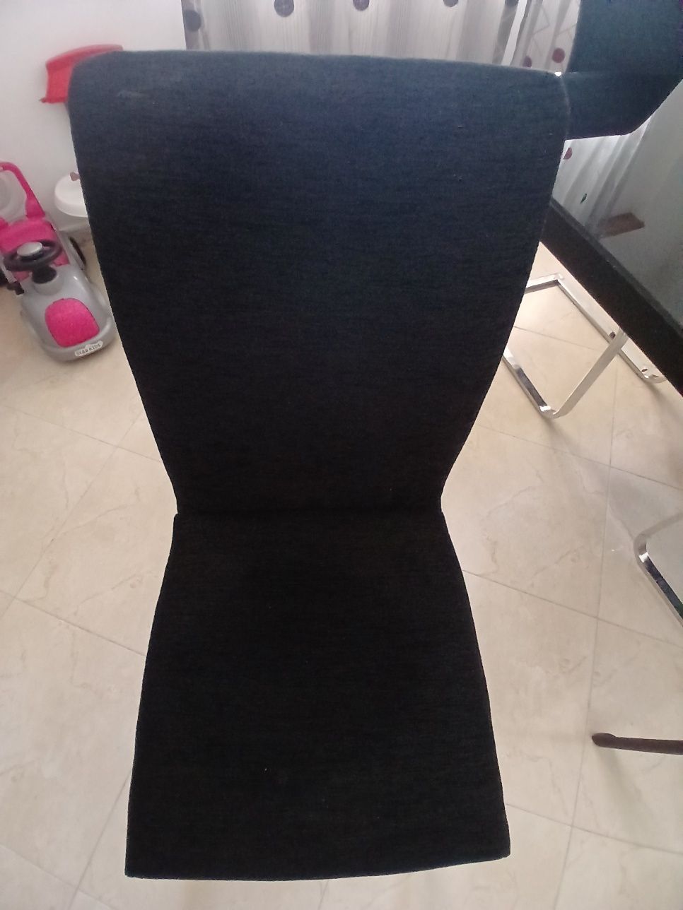 Mesa de jantar com 4 cadeiras