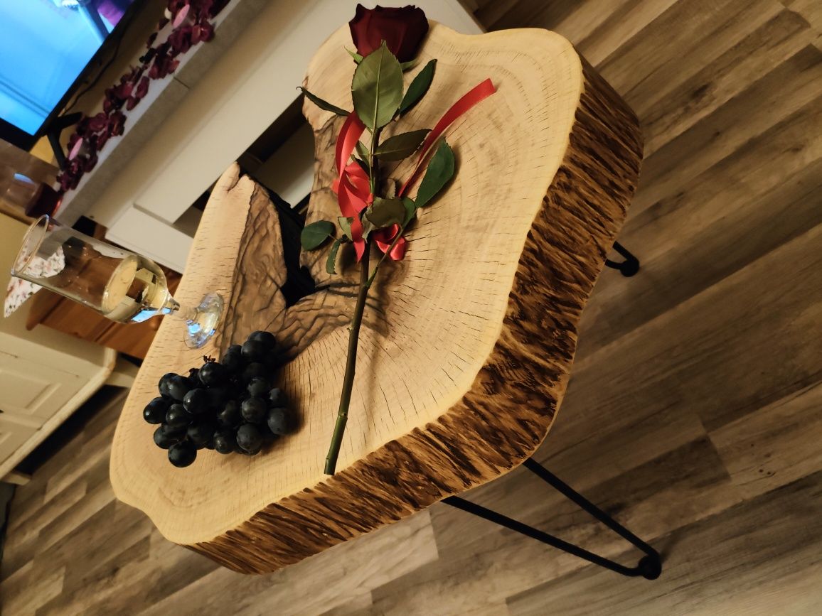 Stolik kawowy z plastra akacji...drewno...Loft