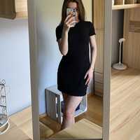 Czarna dzianinowa sukienka mini