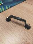 Uchwyt meblowy metalowy czarny połysk 80 mm – Gamet