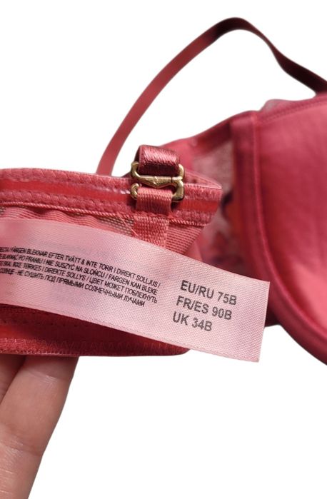 Różowy koronkowy stanik 75B Hunkemoller bielizna damska