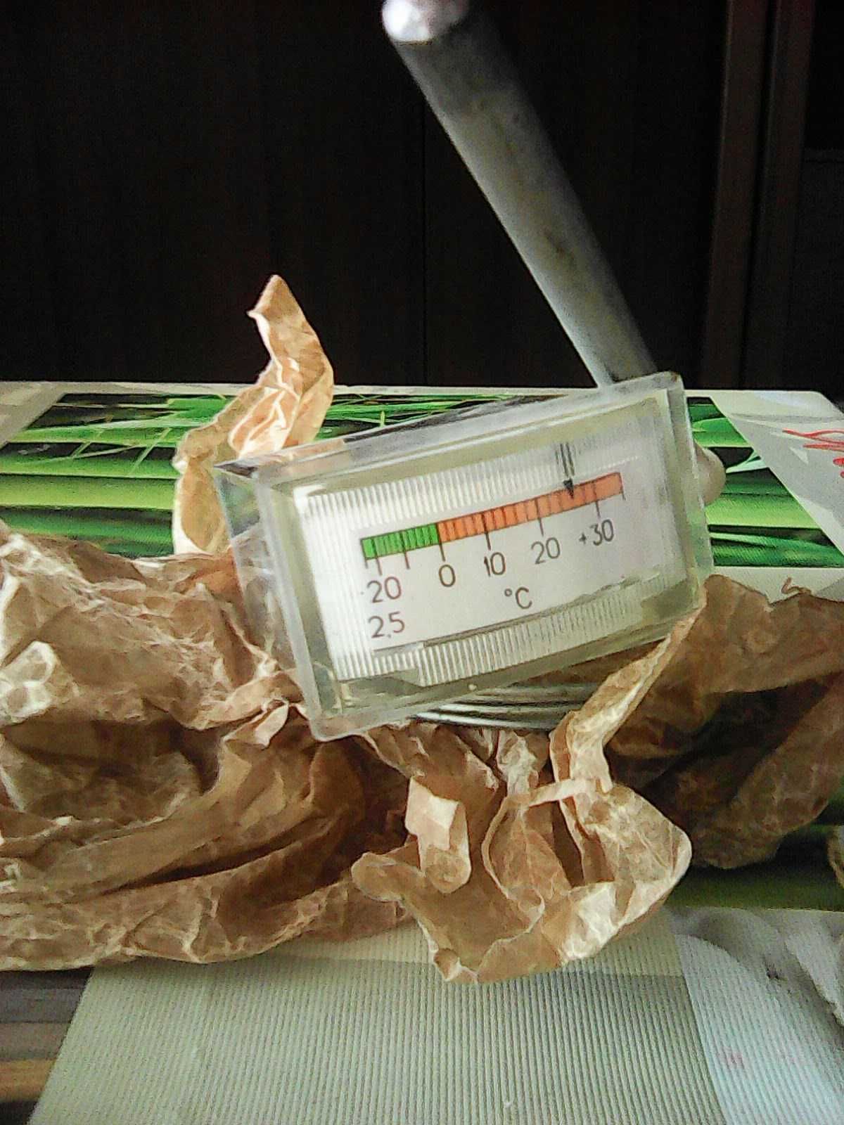 Продам термометр ТКП - СХ УХЛ2.1 Диапазон от -25 до +35 градусов.