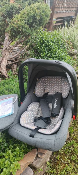 Дитяче автокріслo-переноска Lionelo