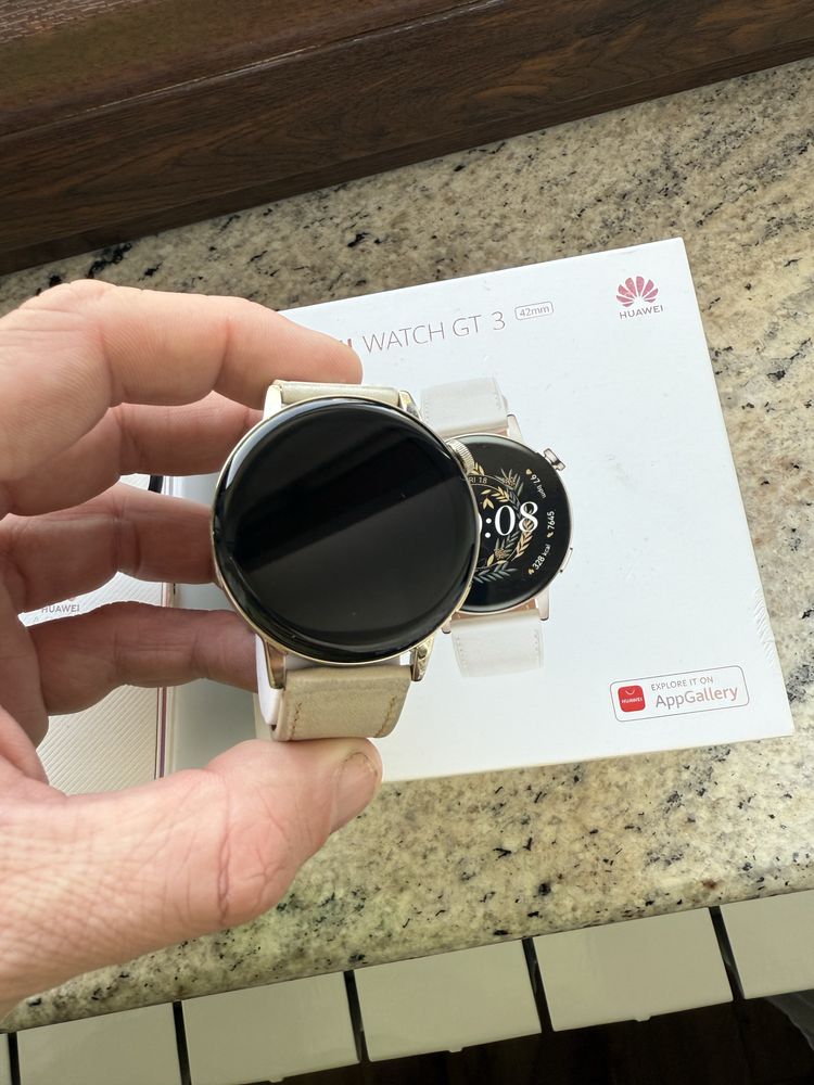 Smartwatch zegarek Huawei  watch gt3 elegant 42 mm zloty