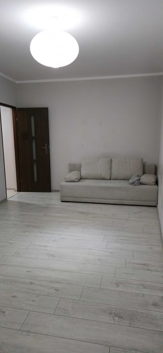 Wynajmę dwupoziomowe , 3 pokojowe mieszkanie.