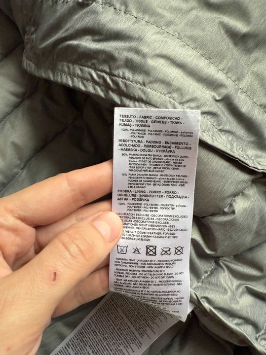 Чоловічий пуховик синього кольору armani розмір XXL