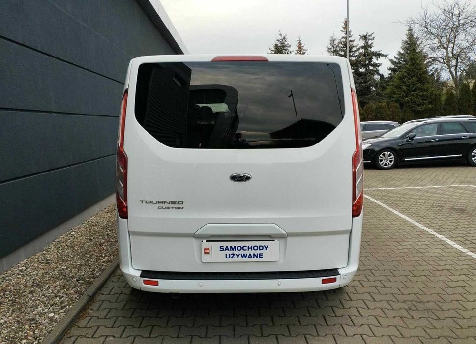 Wynajem busa  Ford Tourneo Costume 8 osobowy automat!