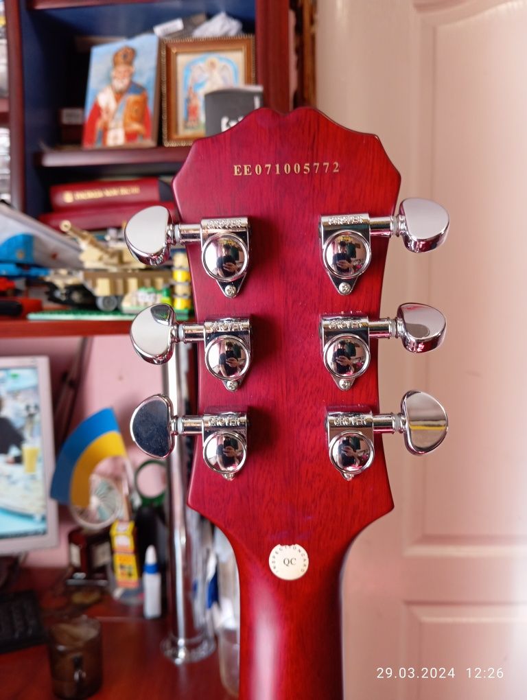 Електрогітара Epiphone Les Paul Studio Wine Red 2007 + Кейс