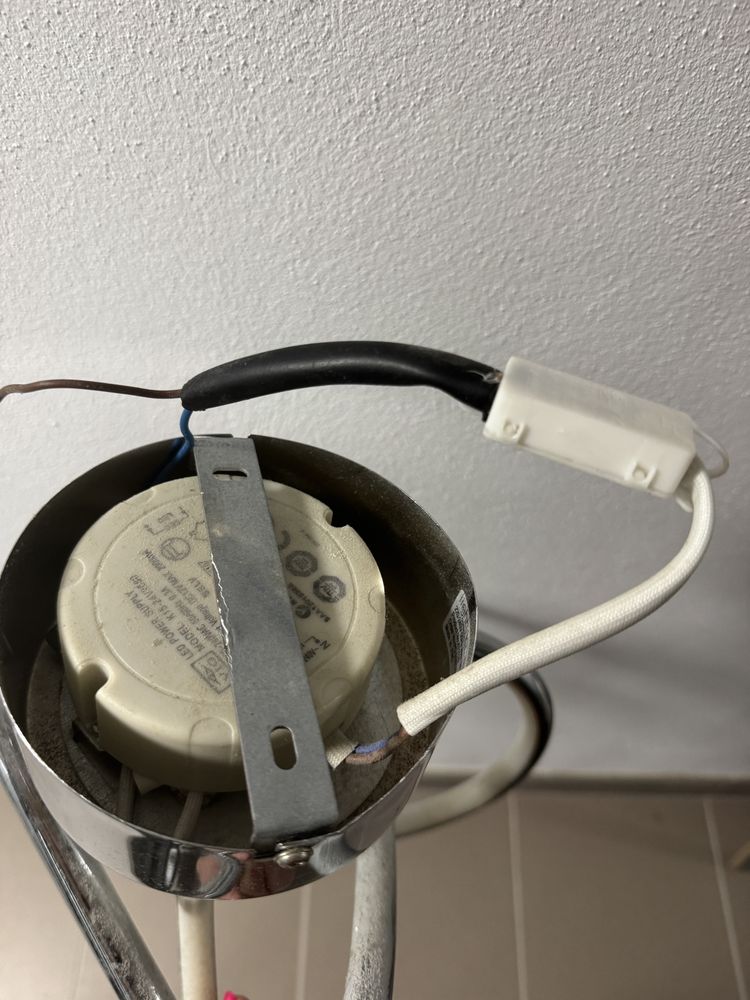 Lampa sufitowa srebrna