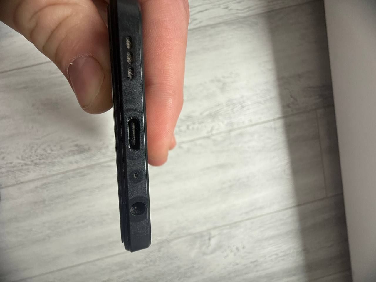 Продам мобільний телефон OPPO Reno 7