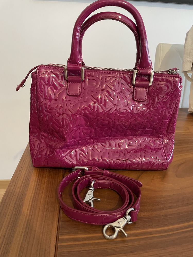 Carteira DKNY rosa